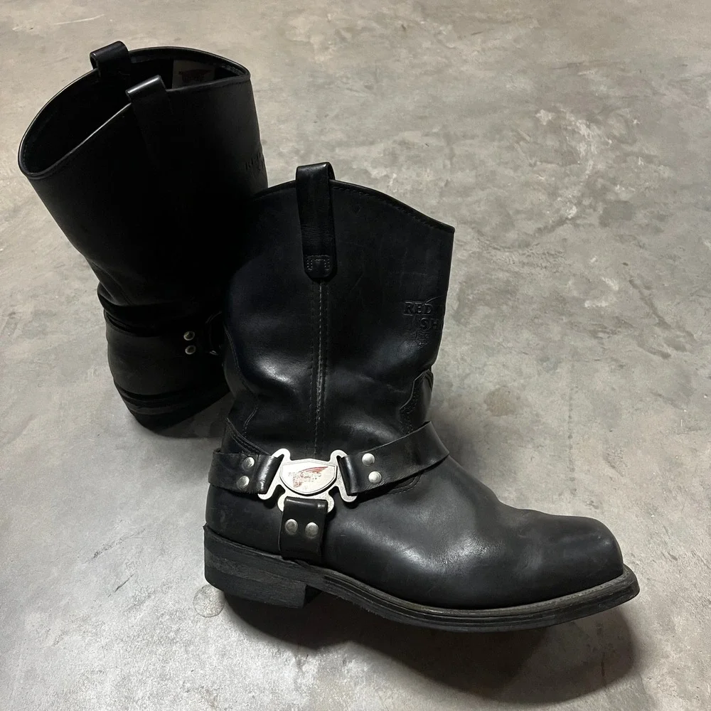 Red Wing 969 Mens Black Leather Harness Boots Square Toe Vibram Sole 13 E2 USA